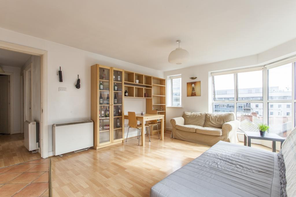 College Gate - City Centre Apartment